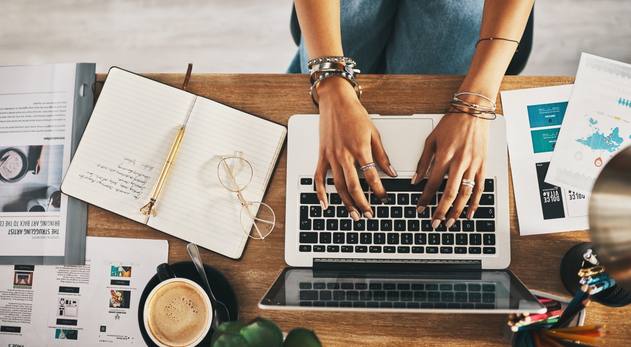 How to Turn a Side Hustle Into a Full-Time Business